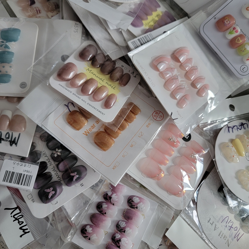 Assorted New Press On Nails